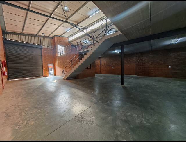 250M² WAREHOUSE TO LET IN ORMONDE